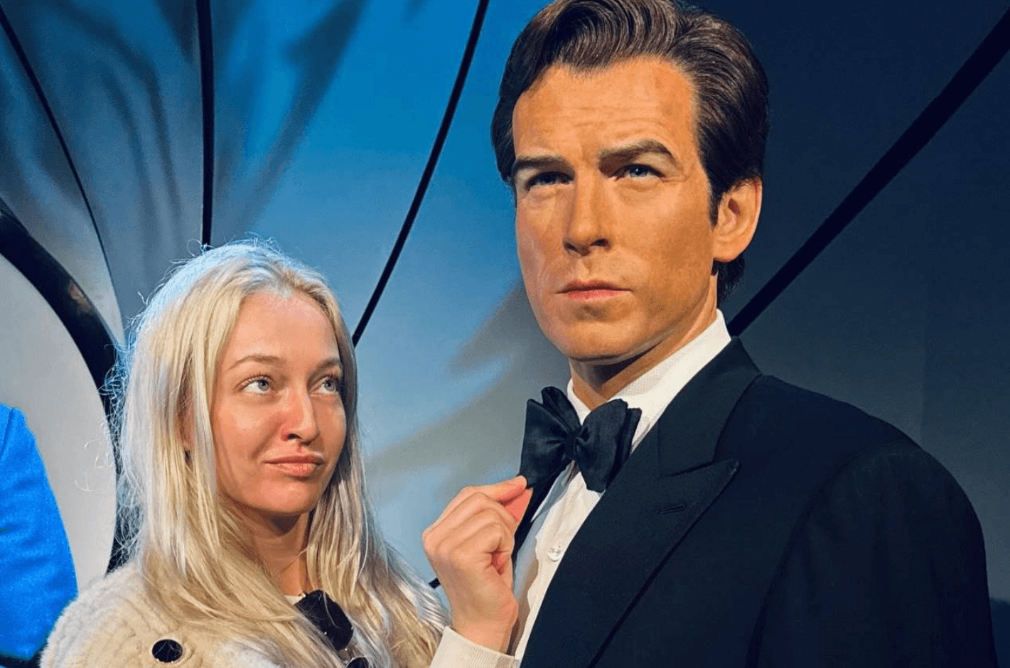 Анжелика Мельникова и агент 007 в Лондоне