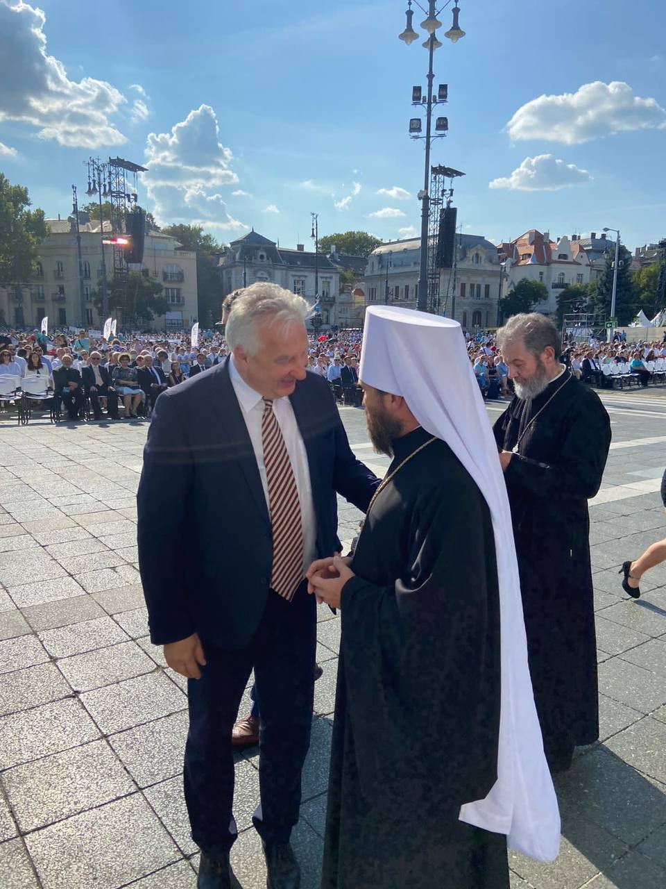 Вице-премьер венгерского правительства Жольт Шемьен и митрополит Иларион. Фото из архива Георгия Сузуки