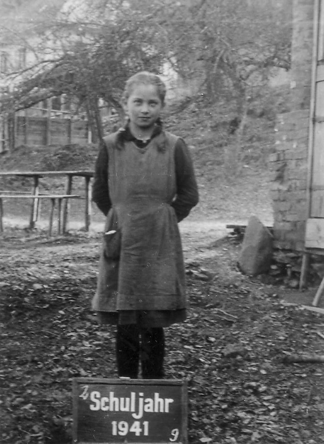 11-летняя Хермине Лиска в 1941 году 