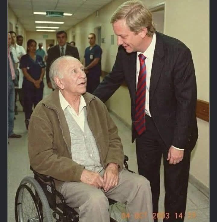 Хосе Антонио Каст и Пауль Шефер, 2003 год
