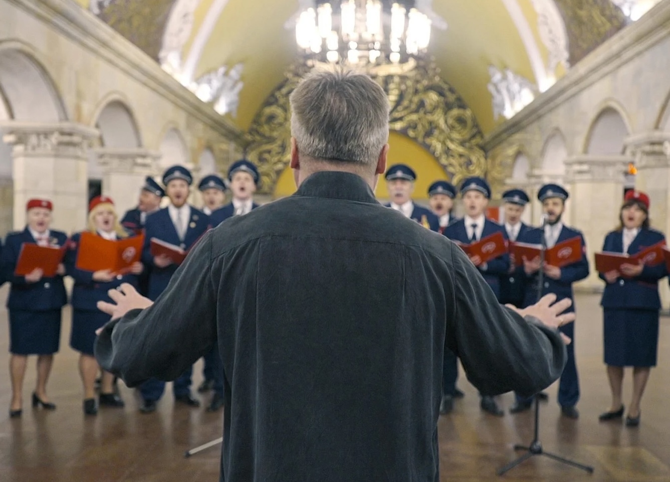Кадр из фильма «Двери закрываются»