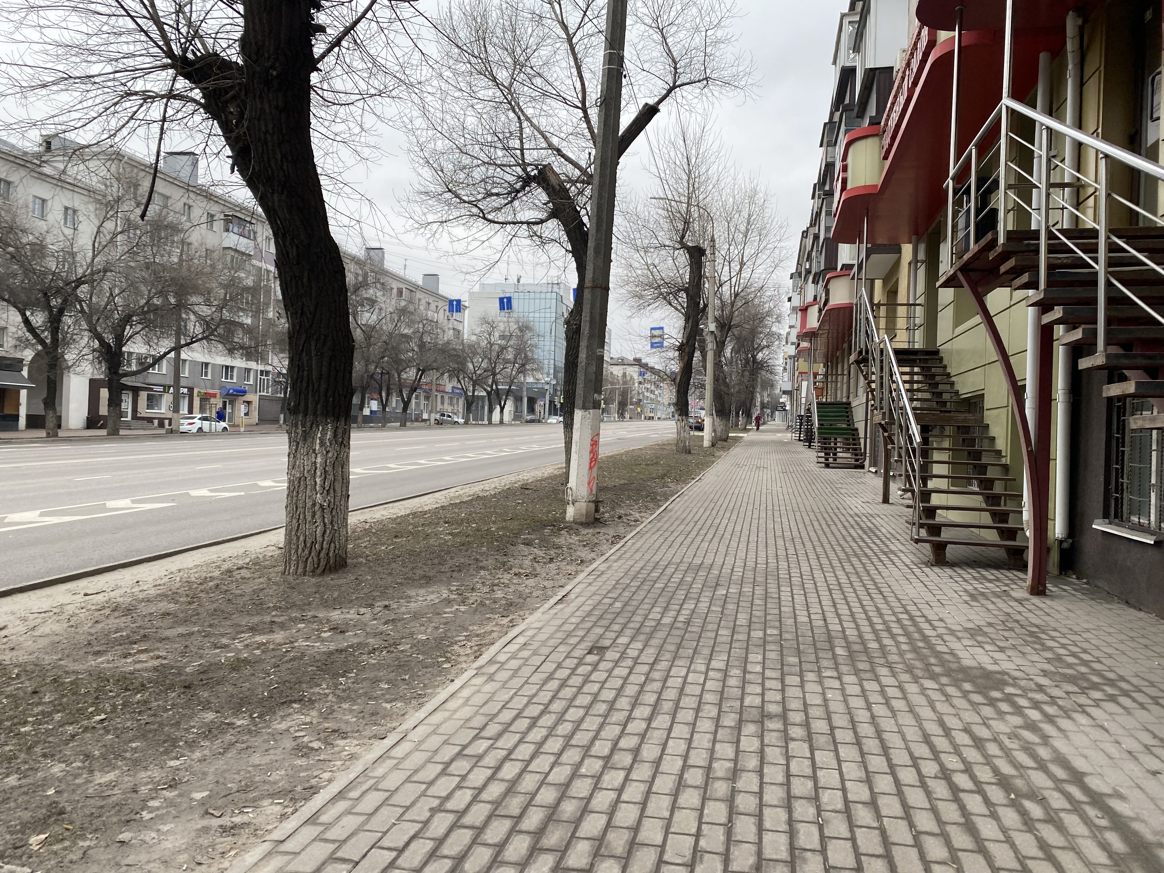 Пустые улицы города